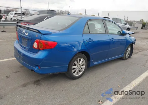 2010 Toyota Corolla S z USA, uszkodzony, nr VIN 2T1BU4EE5AC472677